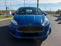 Gebraucht Ford Fiesta 95 PS (69 kW) 2013 Blau Kleinwagen