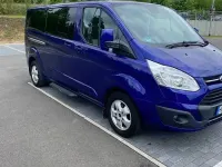 Gebraucht Ford Tourneo Titanium 170 PS (125 kW) 2018 Blau Van / Kleinbus