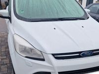Gebraucht Ford Kuga Titanium 150 PS (110 kW) 2016 Weiß SUV