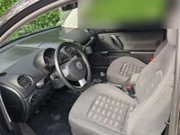 Gebraucht VW New Beetle 101 PS (74 kW) 2004 Schwarz Kleinwagen