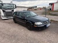 Gebraucht VW Passat Highline 131 PS (96 kW) 2002 Blau Kombi