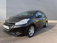 Gebraucht Peugeot 208 Active 82 PS (60 kW) 2014 Schwarz Kleinwagen