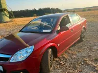Gebraucht Opel Vectra 105 PS (77 kW) 2007 Rot Limousine