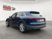 Gebraucht Audi e-tron Basis 230 kW (313 PS) 2021 Blau SUV