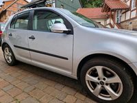 Gebraucht VW Golf V 90 PS (66 kW) 2005 Silber Kleinwagen