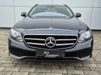 Gebraucht Mercedes E220 194 PS (142 kW) 2020 Schwarz Limousine