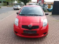 Gebraucht Toyota Yaris Cool 69 PS (50 kW) 2008 Rot Kleinwagen