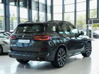 Gebraucht BMW X5 Shadowline 231 PS (169 kW) 2023 Dravitgrau metallic SUV