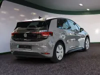 Gebraucht VW ID.3 Pro Performance 150 kW (204 PS) 2023 Grau / mondstein grau Kleinwagen