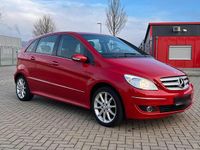 Gebraucht Mercedes B170 116 PS (85 kW) 2007 Rot Van / Kleinbus