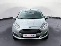 Gebraucht Ford Fiesta Titanium 101 PS (74 kW) 2013 Silber Kleinwagen