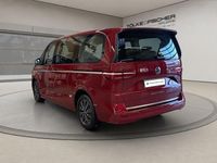 Gebraucht VW Multivan Style 150 PS (110 kW) 2025 Rot Van