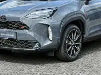 Gebraucht Toyota Yaris Premium 130 PS (95 kW) 2025 Storm grey metallic / schwarz Kleinwagen