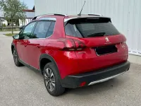 Gebraucht Peugeot 2008 131 PS (96 kW) 2019 Rot SUV