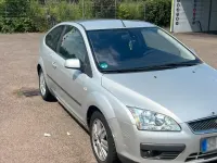 Gebraucht Ford Focus 100 PS (73 kW) 2007 Grau Kombi
