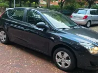 Gebraucht Hyundai i30 95 PS (69 kW) 2009 Schwarz Limousine