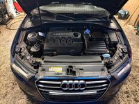 Gebraucht Audi A3 Ambiente 150 PS (110 kW) 2014 Blau Kleinwagen