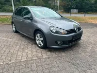 Gebraucht VW Golf VII Match 105 PS (77 kW) 2012 Grau Limousine