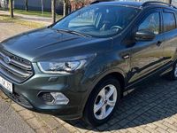 Gebraucht Ford Kuga ST-Line 150 PS (110 kW) 2018 Grün SUV