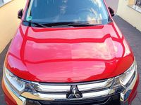 Gebraucht Mitsubishi Outlander Plus 150 PS (110 kW) 2018 Rot SUV