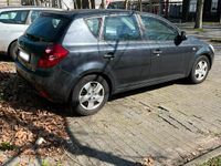 Gebraucht Kia Ceed 109 PS (80 kW) 2007 Grau Kleinwagen