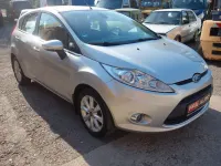 Gebraucht Ford Fiesta 82 PS (60 kW) 2009 Silber Limousine