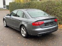 gebraucht Audi A4 Lim. Ambition *Automatik*AHK*SHZ*Scheckheft