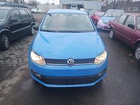 Gebraucht VW Polo 60 PS (44 kW) 2014 Blau Kleinwagen