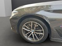 Gebraucht BMW 520 Performance 190 PS (139 kW) 2022 Grau / sophistograu (metallic) Kombi
