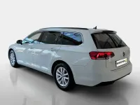 Gebraucht VW Passat Business 150 PS (110 kW) 2023 Gletscherweiß Kombi