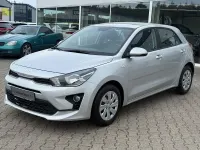 Gebraucht Kia Rio Edition 7 84 PS (61 kW) 2023 Silber Limousine