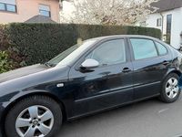 Second-hand Seat Leon 105 CP (77 kW) 2004 Negru Hatchback