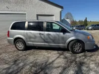 Gebraucht Lancia Voyager Silver 177 PS (130 kW) 2014 Silber Van / Kleinbus