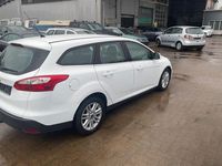 Gebraucht Ford Focus Titanium 116 PS (85 kW) 2014 Weiß Limousine