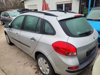 Gebraucht Renault Clio GrandTour Expression 68 PS (50 kW) 2009 Silber Kombi