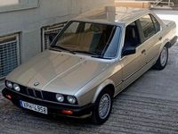 Gebraucht BMW 318 109 PS (80 kW) 1985 Beige Limousine