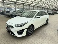 Gebraucht Kia Ceed Platinum Edition 141 PS (103 kW) 2023 Weiß Kleinwagen