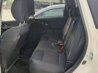 Gebraucht Mahindra XUV500 140 PS (102 kW) 2017 Weiß SUV