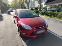 Gebraucht Ford Focus Titanium 163 PS (119 kW) 2012 Rot Limousine