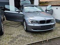 Gebraucht BMW 120 170 PS (125 kW) 2009 Grau Kleinwagen