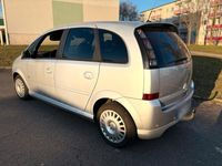 Gebraucht Opel Meriva 105 PS (77 kW) 2010 Silber Van / Kleinbus