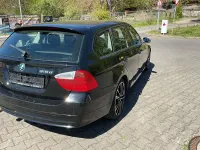 Usata BMW 318 122 CV (89 kW) 2007 Nero Station wagon