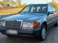 Second-hand Mercedes E250 90 CP (66 kW) 1992 Gri Break