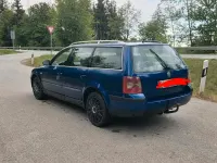 Gebraucht VW Passat 131 PS (96 kW) 2001 Blau Kombi