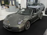 Gebraucht Porsche 911 450 PS (330 kW) 2021 Aventuringrünmetallic Coupé