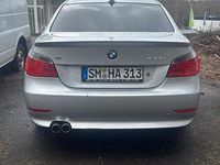Gebraucht BMW 523 177 PS (130 kW) 2006 Silber Limousine