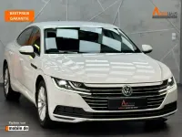 Gebraucht VW Arteon Basis 190 PS (139 kW) 2018 Weiß Kleinwagen