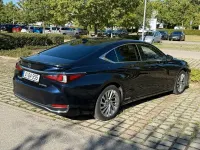 Gebraucht Lexus ES300H Luxury Line 218 PS (160 kW) 2019 Blau Limousine