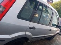 Second-hand Ford Fusion 2003 Gri Hatchback