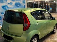 Gebraucht Opel Agila 65 PS (47 kW) 2009 Grün Kleinwagen